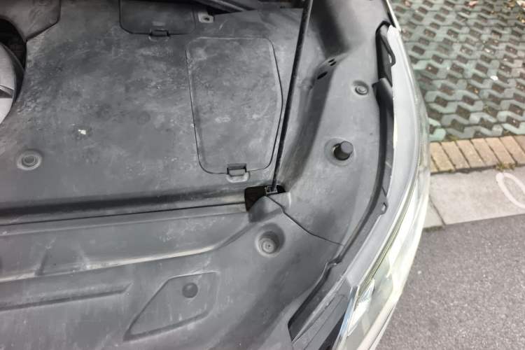 Used SAIC MAXUS EUNIQ 5 2020 1.3T PLUG-IN Luxury Edition Engine Bay Left