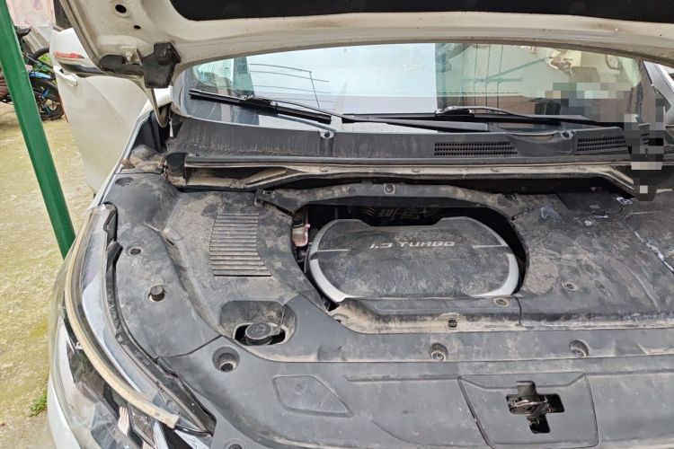 Used SAIC MAXUS EUNIQ 5 2020 1.3T PLUG-IN Luxury Edition Engine Bay Right