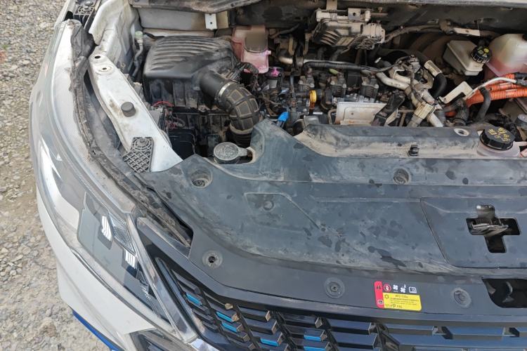 Used SAIC MAXUS EUNIQ 5 2020 1.3T PLUG-IN Elite Edition Engine Bay Right