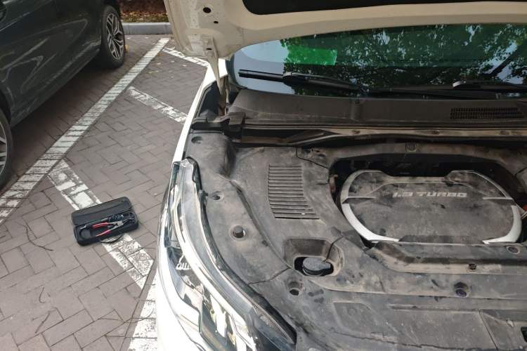 Used SAIC MAXUS EUNIQ 5 2020 1.3T PLUG-IN Elite Edition Engine Bay Right