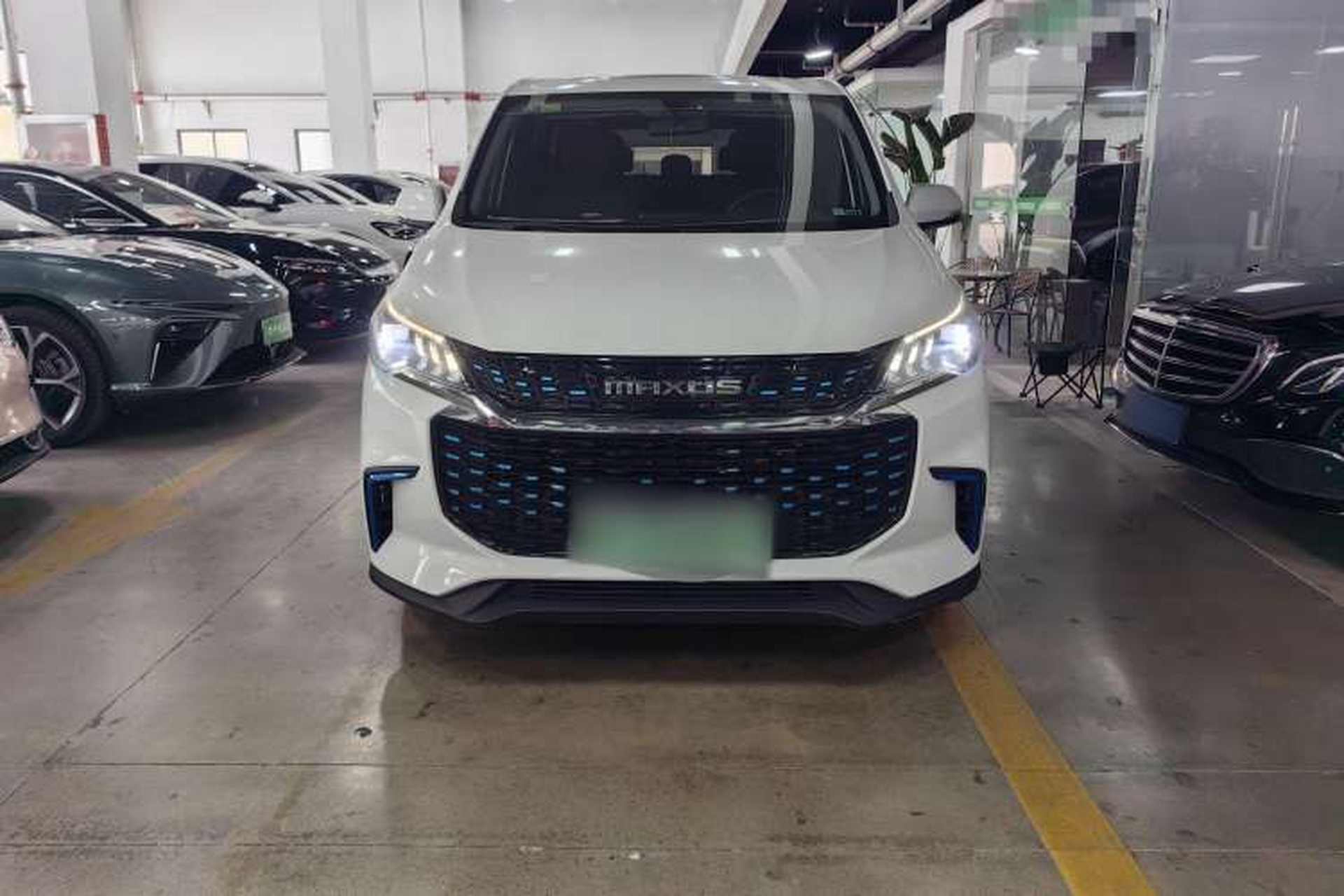 Used SAIC MAXUS EUNIQ 5 2020 1.3T PLUG-IN Elite Edition Exterior 1
