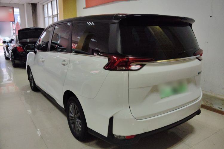 Used SAIC MAXUS EUNIQ 5 2020 Elite Edition 7 Seats Exterior 2