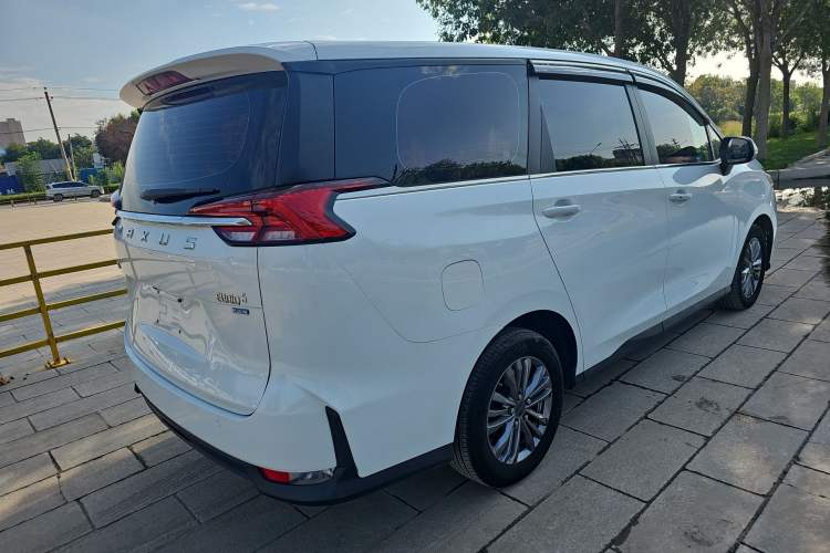 Used SAIC MAXUS EUNIQ 5 2020 1.3T PLUG-IN Elite Edition Exterior 3
