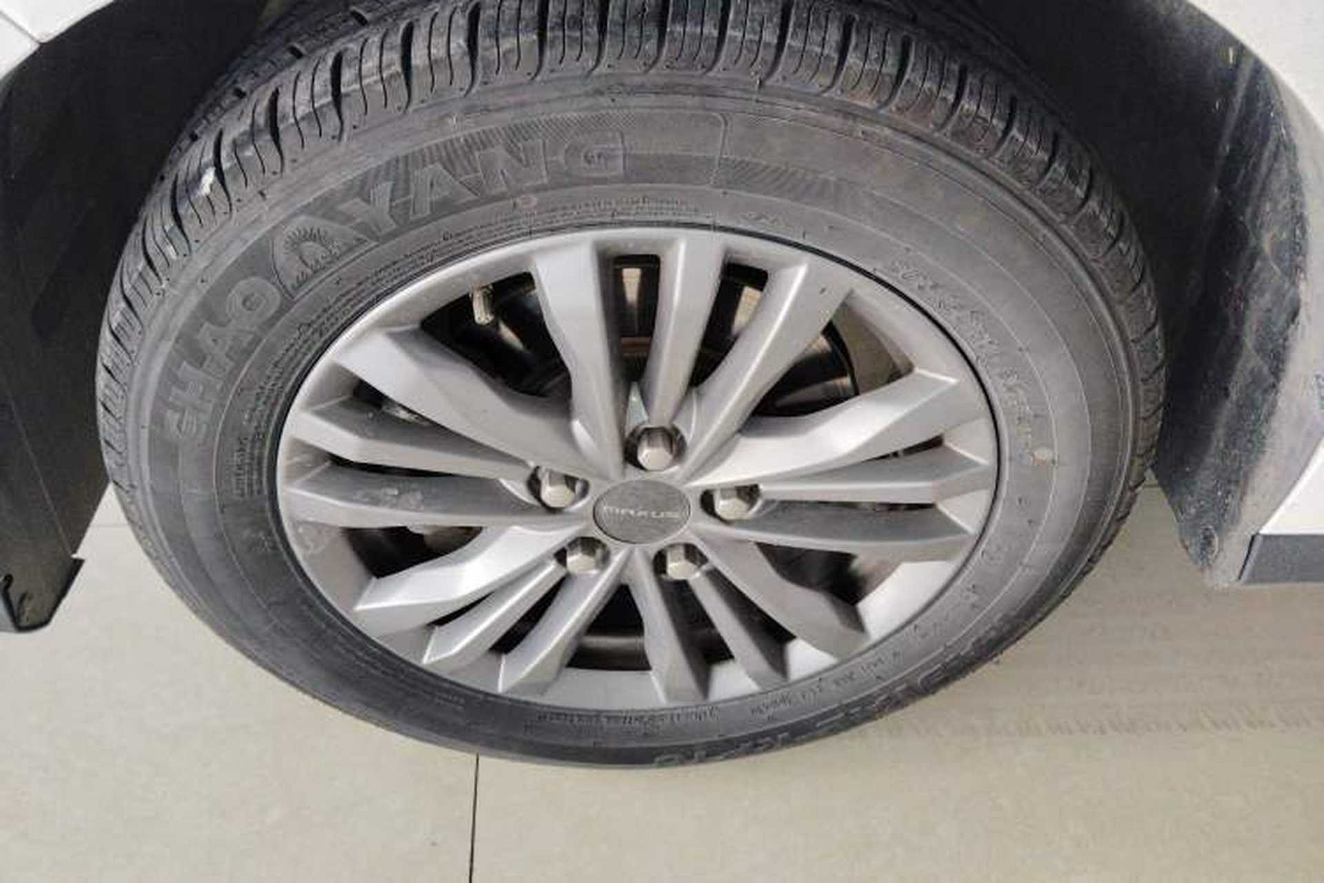 Used SAIC MAXUS EUNIQ 5 2020 Elite Edition 7 Seats Exterior 4