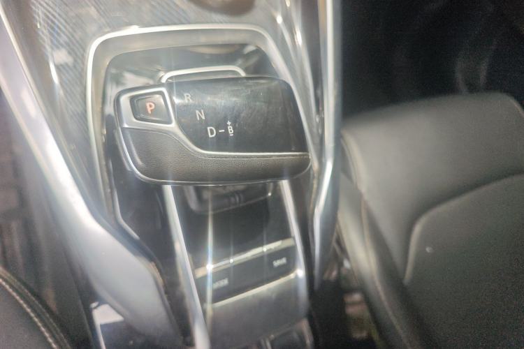 Used SAIC MAXUS EUNIQ 5 2020 1.3T PLUG-IN Elite Edition Gear Lever