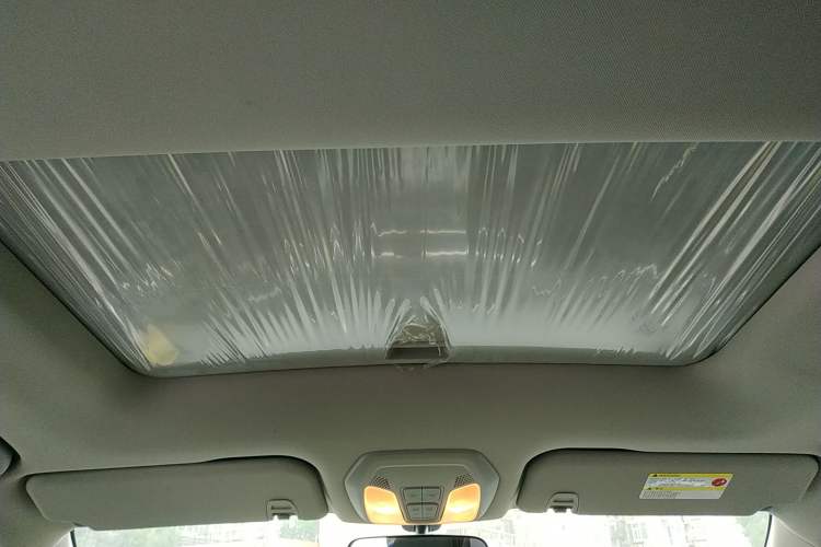 Used SAIC MAXUS EUNIQ 5 2020 1.3T PLUG-IN Elite Edition Headliner