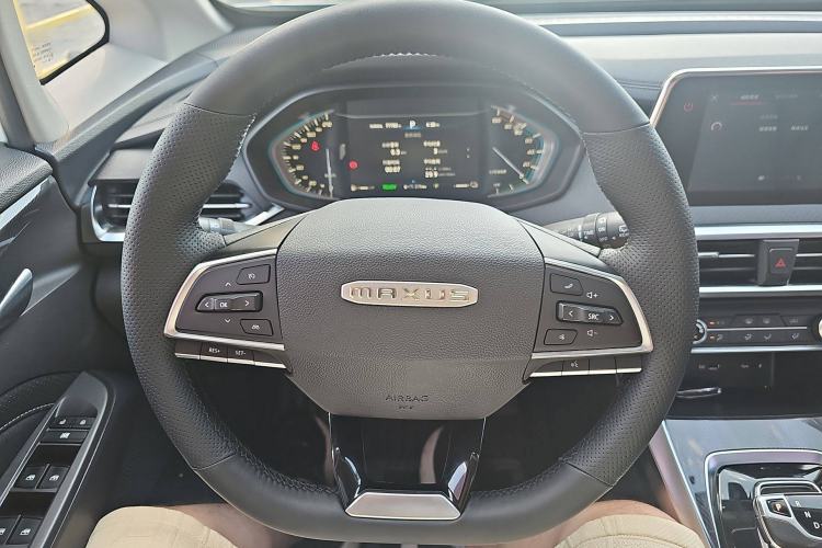 Used SAIC MAXUS EUNIQ 5 2020 1.3T PLUG-IN Elite Edition Interior 4