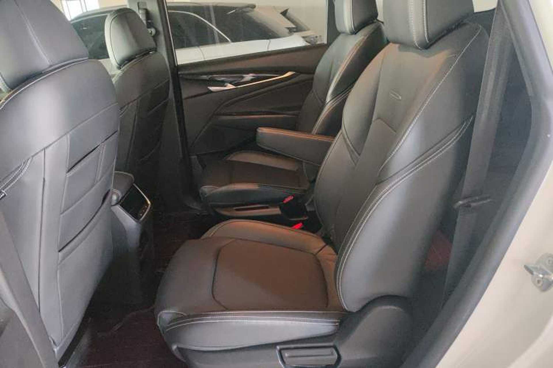 Used SAIC MAXUS EUNIQ 5 2020 1.3T PLUG-IN Elite Edition Interior 4