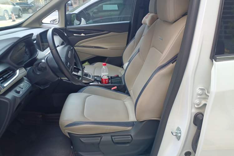 Used SAIC MAXUS EUNIQ 5 2020 1.3T PLUG-IN Elite Edition Left Front Seat