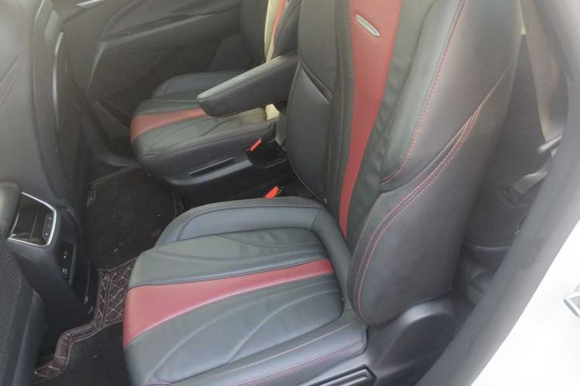 Used SAIC MAXUS EUNIQ 5 2020 1.3T PLUG-IN Luxury Edition Left Rear Seat