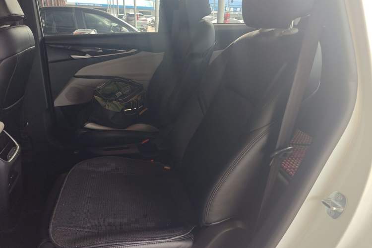 Used SAIC MAXUS EUNIQ 5 2020 Classic Edition 7 Seats Left Rear Seat