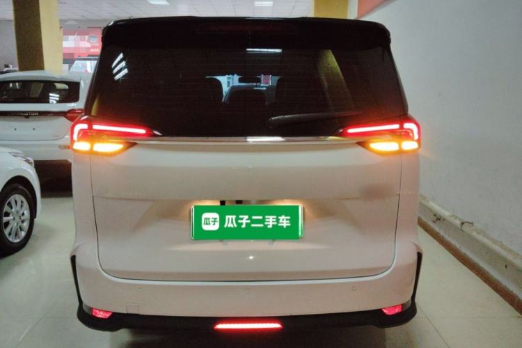 Used SAIC MAXUS EUNIQ 5 2020 Elite Edition 7 Seats Rear