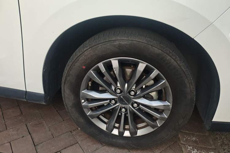 Used SAIC MAXUS EUNIQ 5 2020 1.3T PLUG-IN Elite Edition Right Front Wheel Hub