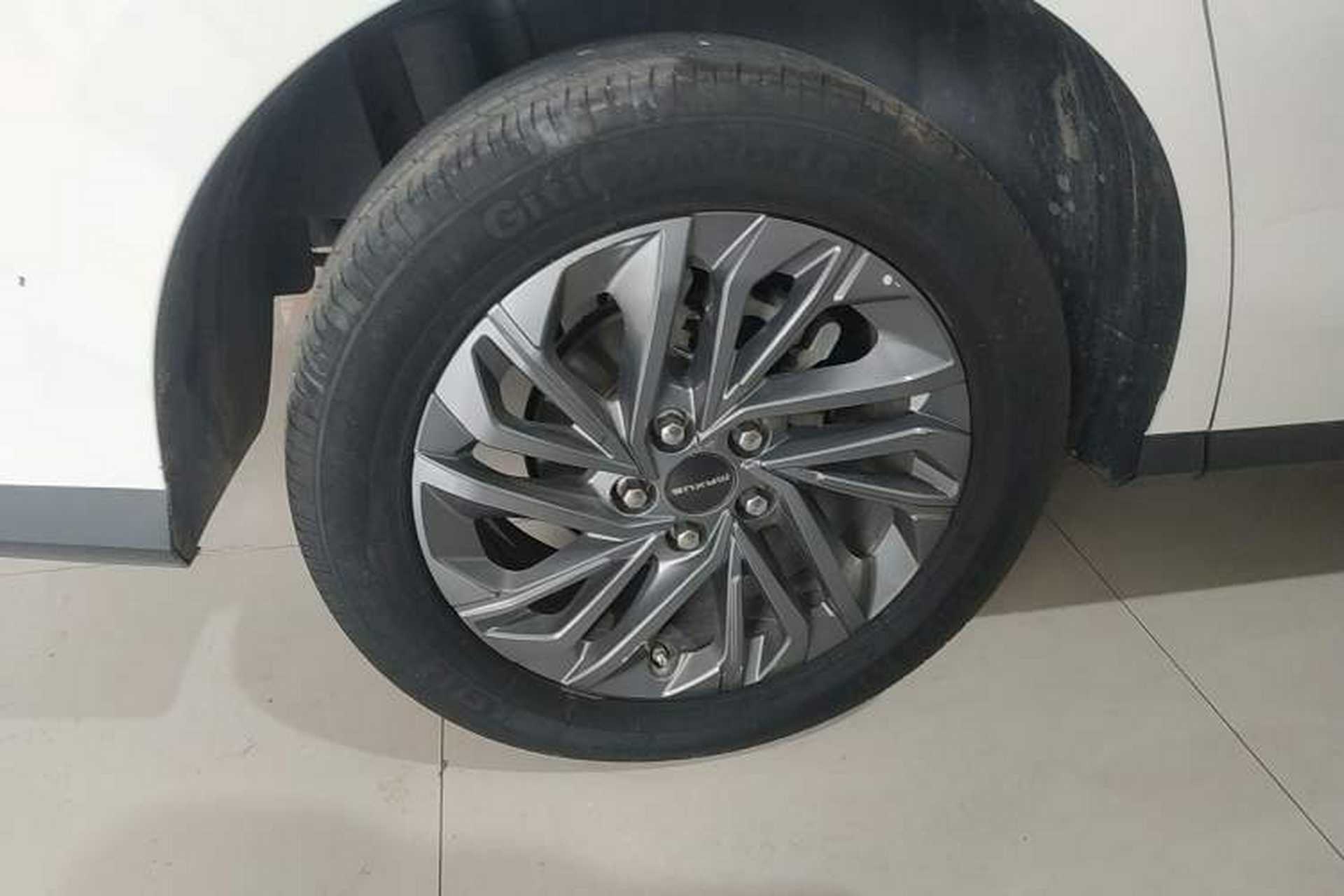 Used SAIC MAXUS EUNIQ 5 2020 1.3T PLUG-IN Luxury Edition Right Rear Wheel Hub