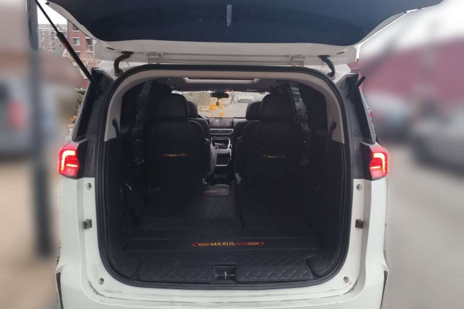 Used SAIC MAXUS EUNIQ 5 2020 1.3T PLUG-IN Luxury Edition Trunk