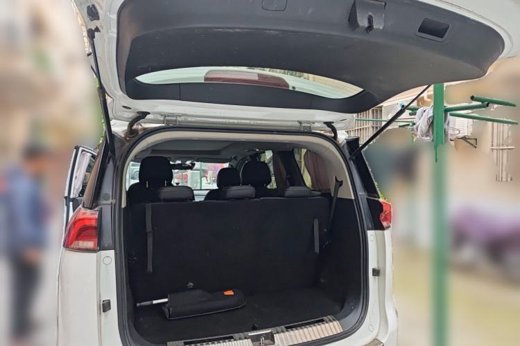 Used SAIC MAXUS EUNIQ 5 2020 1.3T PLUG-IN Luxury Edition Trunk