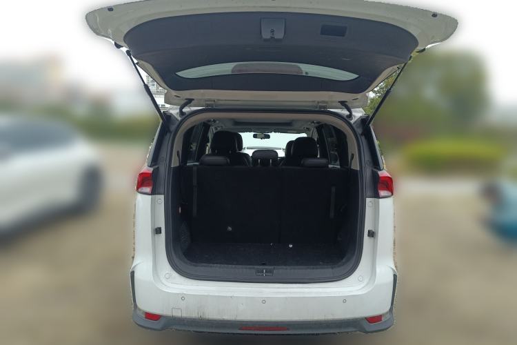 Used SAIC MAXUS EUNIQ 5 2020 1.3T PLUG-IN Luxury Edition Trunk