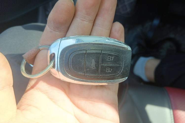 Used SAIC MAXUS EUNIQ 5 2020 1.3T PLUG-IN Luxury Edition Vehicle Key