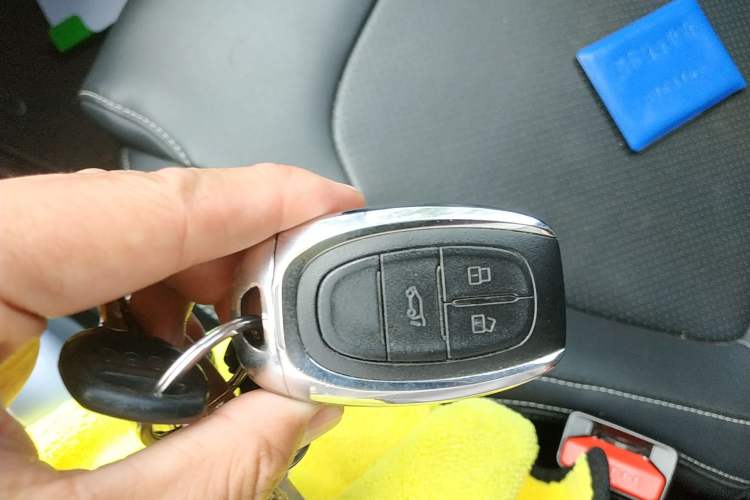 Used SAIC MAXUS EUNIQ 5 2020 1.3T PLUG-IN Elite Edition Vehicle Key