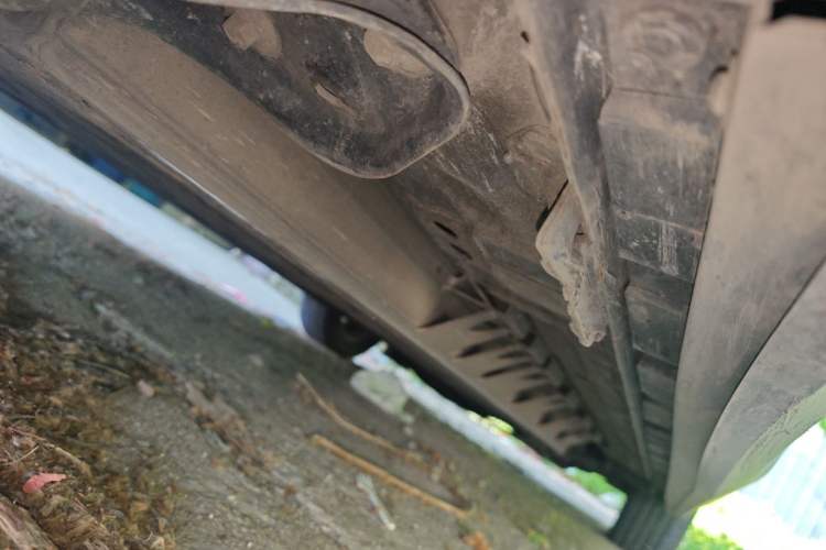 Used SAIC MAXUS EUNIQ 5 2022 Elite Edition Six-Seater Chassis Rear Right