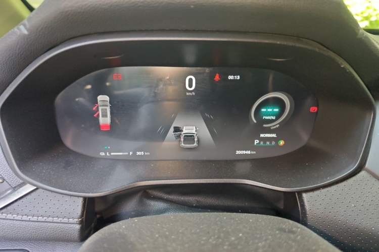 Used SAIC MAXUS EUNIQ 5 2022 Elite Edition Six-Seater Instrument Cluster
