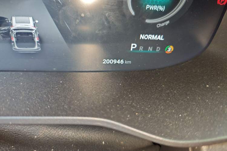 Used SAIC MAXUS EUNIQ 5 2022 Elite Edition Six-Seater Odometer Close Up