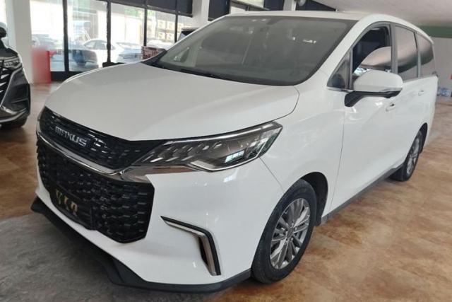 Used SAIC MAXUS EUNIQ 5 2022 Elite Edition Six-Seater