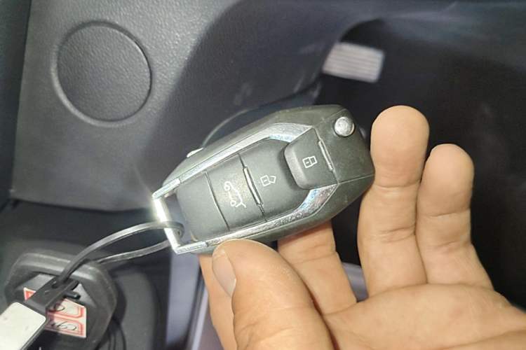 Used SAIC MAXUS EUNIQ 5 2022 Elite Edition Six-Seater Interior 1