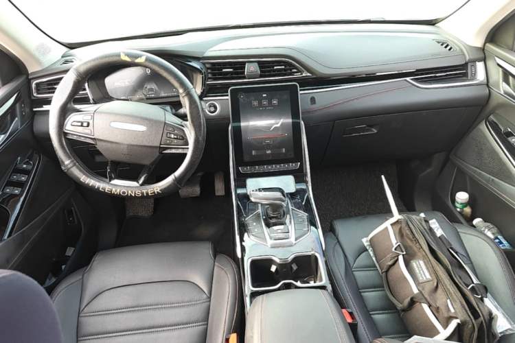Used SAIC MAXUS EUNIQ 6 2021 1.3T PLUG-IN LITE+ Smart Enjoyment Version Center Console