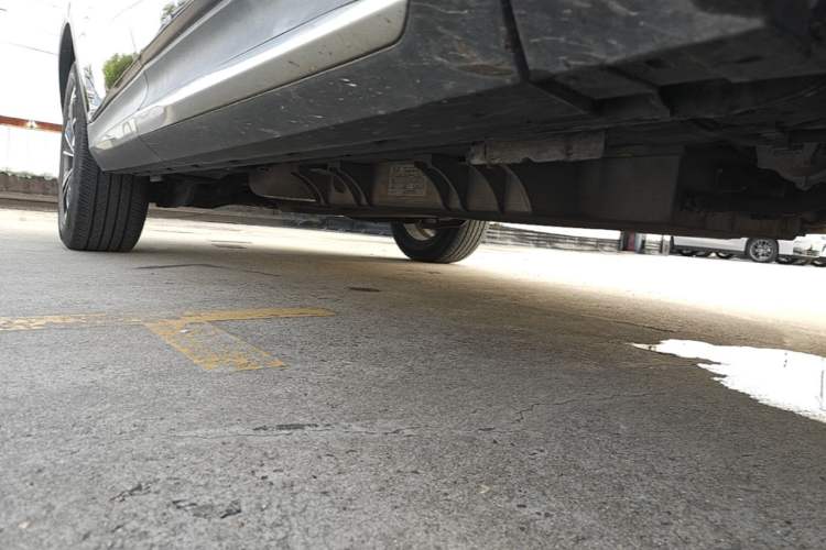 Used SAIC MAXUS EUNIQ 6 2021 1.3T PLUG-IN LITE+ Smart Enjoyment Version Chassis Front Right