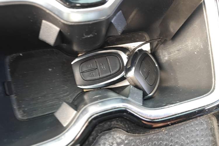 Used SAIC MAXUS EUNIQ 6 2021 1.3T PLUG-IN LITE+ Smart Enjoyment Version Vehicle Key