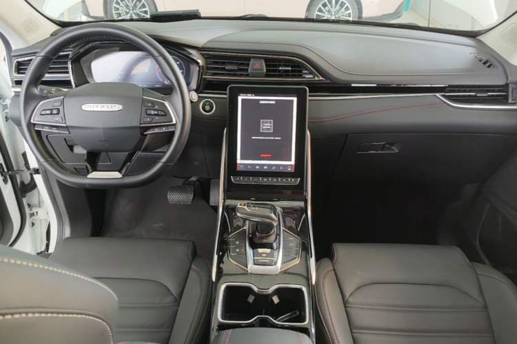 Used SAIC MAXUS EUNIQ 6 2021 1.3T PLUG-IN LITE+ Smart Enjoyment Version Center Console