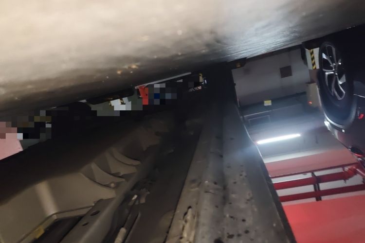 Used SAIC MAXUS EUNIQ 6 2021 1.3T PLUG-IN MATE Trend Edition Chassis Front Right