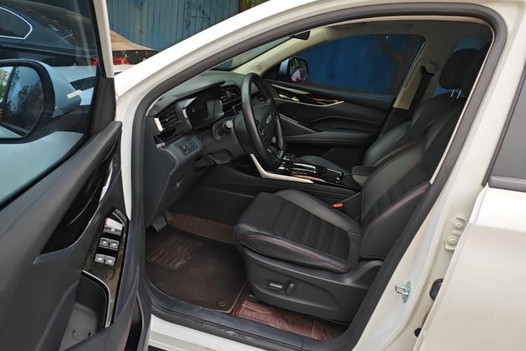 Used SAIC MAXUS EUNIQ 6 2021 LITE+ Smart Edition Driver Seat