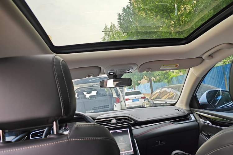 Used SAIC MAXUS EUNIQ 6 2021 LITE+ Smart Edition Headliner