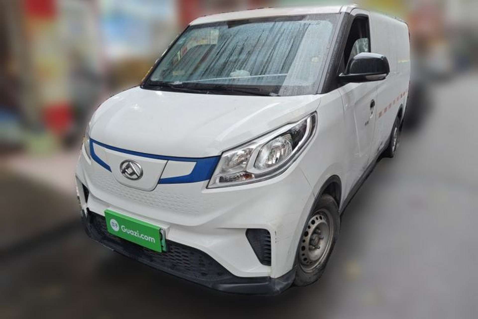 Used SAIC MAXUS EV30 2019 City Logistics Vehicle Fast Delivery Version Long Wheelbase Mengguli 35 kWh Front Left 45 Deg