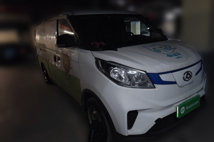 Used SAIC MAXUS EV30 2019 City Logistics Vehicle - Express Version Short Wheelbase Mengguli 35 kWh Front Right 45 Deg