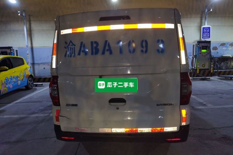 Used SAIC MAXUS EV30 2019 City Logistics Vehicle Fast Delivery Version Long Wheelbase Mengguli 35 kWh Rear