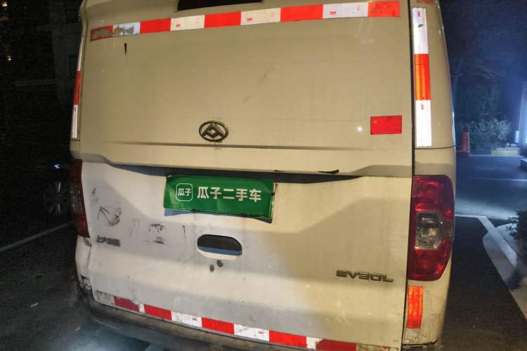 Used SAIC MAXUS EV30 2019 City Logistics Vehicle Fast Delivery Version Long Wheelbase Mengguli 35 kWh Rear