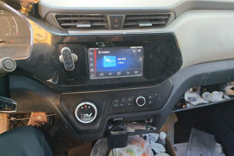 Used SAIC MAXUS EV30 2021 Pure Electric Smart Logistics Expert with Long Wheelbase—CATL Audio And AC Panel