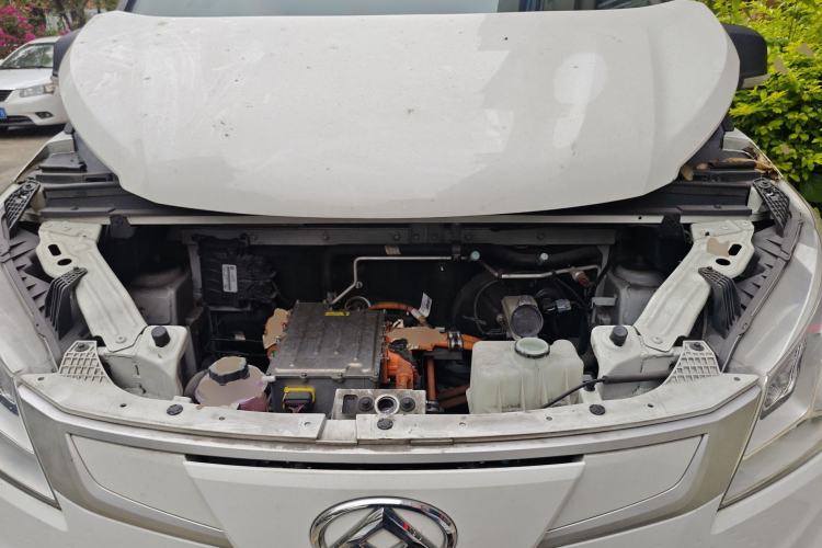 Used SAIC MAXUS EV30 2021 Pure Electric Smart Logistics Expert with Long Wheelbase—CATL Engine Bay