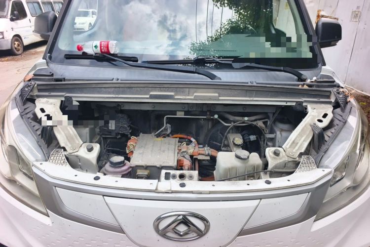 Used SAIC MAXUS EV30 2021 Pure Electric Smart Logistics Expert with Long Wheelbase—CATL Engine Bay