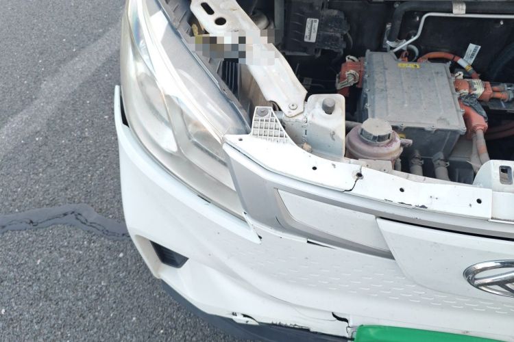 Used SAIC MAXUS EV30 2021 Pure Electric Smart Logistics Expert with Long Wheelbase—CATL Engine Bay Right
