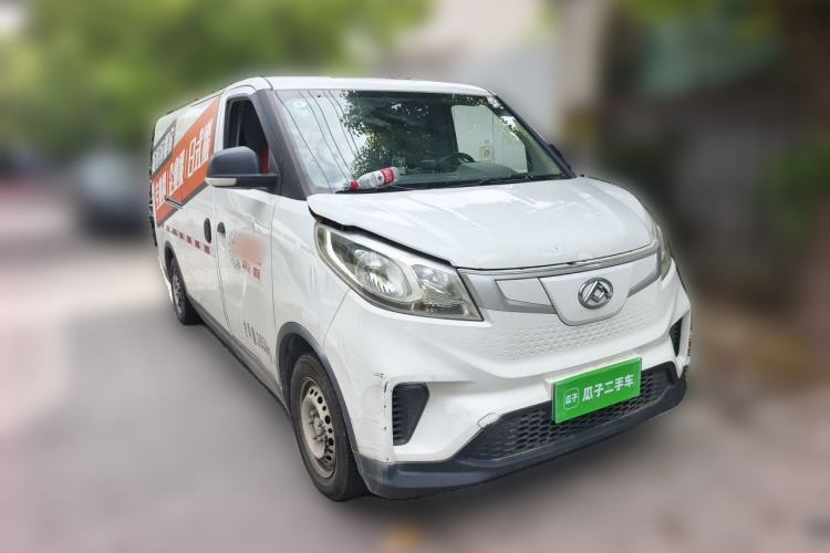 Used SAIC MAXUS EV30 2021 Pure Electric Smart Logistics Expert with Long Wheelbase—CATL Front Right 45 Deg