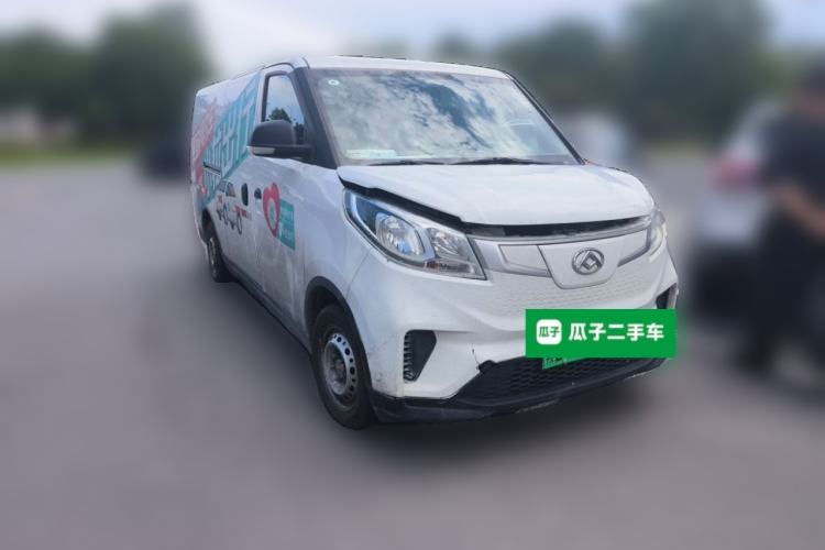Used SAIC MAXUS EV30 2021 Pure Electric Smart Logistics Expert with Long Wheelbase—CATL Front Right 45 Deg