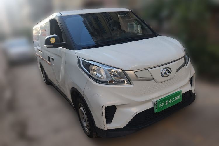 Used SAIC MAXUS EV30 2021 Pure Electric Smart Logistics Expert with Long Wheelbase—CATL Front Right 45 Deg