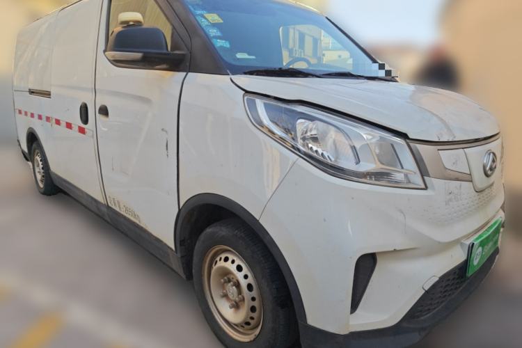 Used SAIC MAXUS EV30 2021 Pure Electric Smart Logistics Expert with Long Wheelbase—CATL Front Right 45 Deg