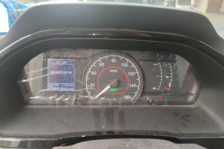Used SAIC MAXUS EV30 2021 Pure Electric Smart Logistics Expert with Long Wheelbase—CATL Instrument Cluster