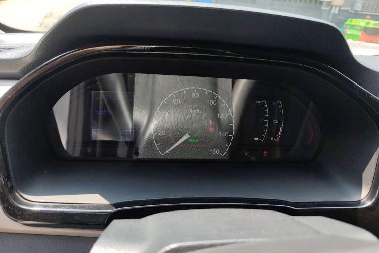 Used SAIC MAXUS EV30 2021 Pure Electric Smart Logistics Expert Short Wheelbase CATL Power System Instrument Cluster