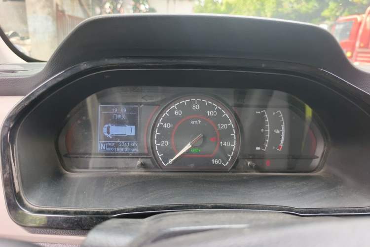 Used SAIC MAXUS EV30 2021 Pure Electric Smart Logistics Expert with Long Wheelbase—CATL Instrument Cluster
